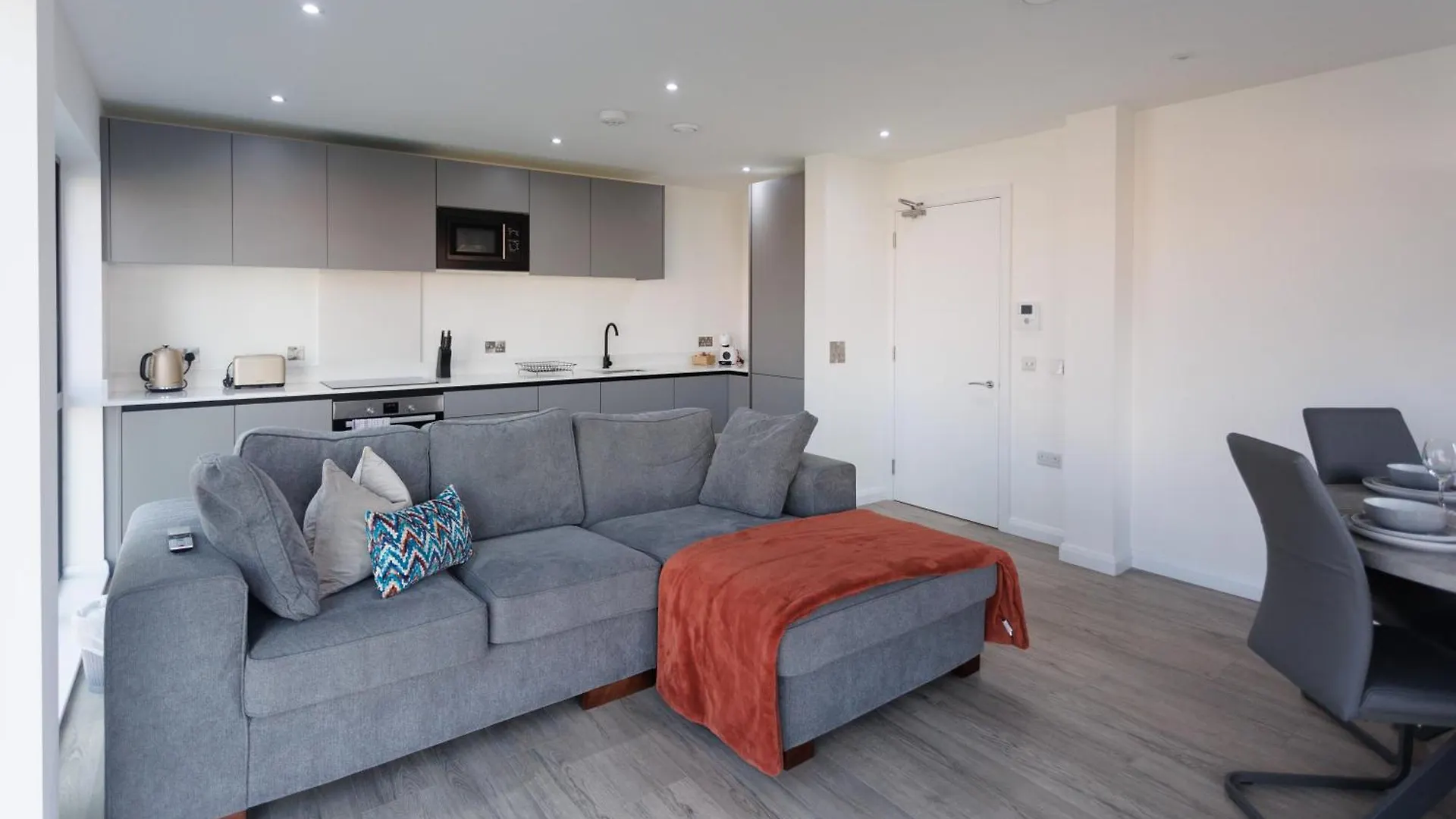3Br - 10 Mins Walk To Central Belfast With Terrace United Kingdom
